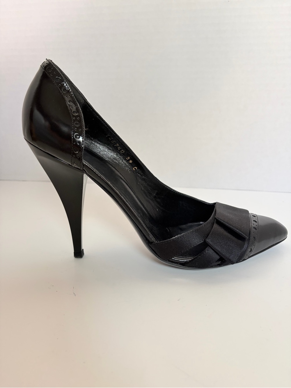 Gucci D’Orsay Stiletto Pumps Pointed Toe Trim Ribbon Satin Leather Black Size 39